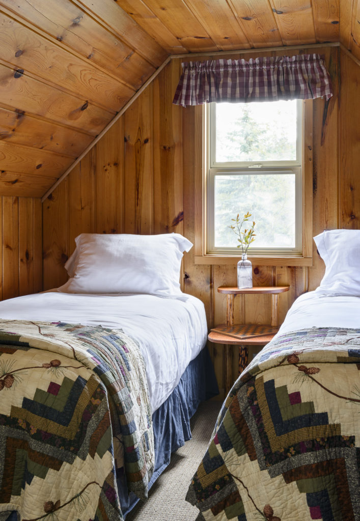 Flathead Lake Lodge - Montana - Cabins, Room 9, Image 4