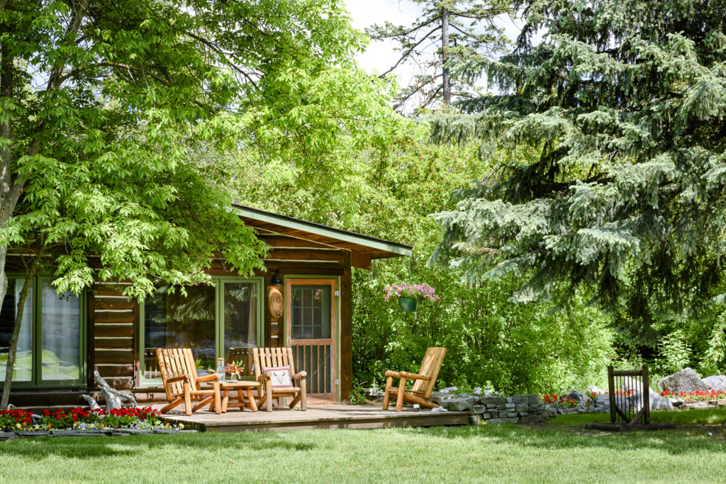 Flathead Lake Lodge - Montana - Cabins, Room 10, Image 3